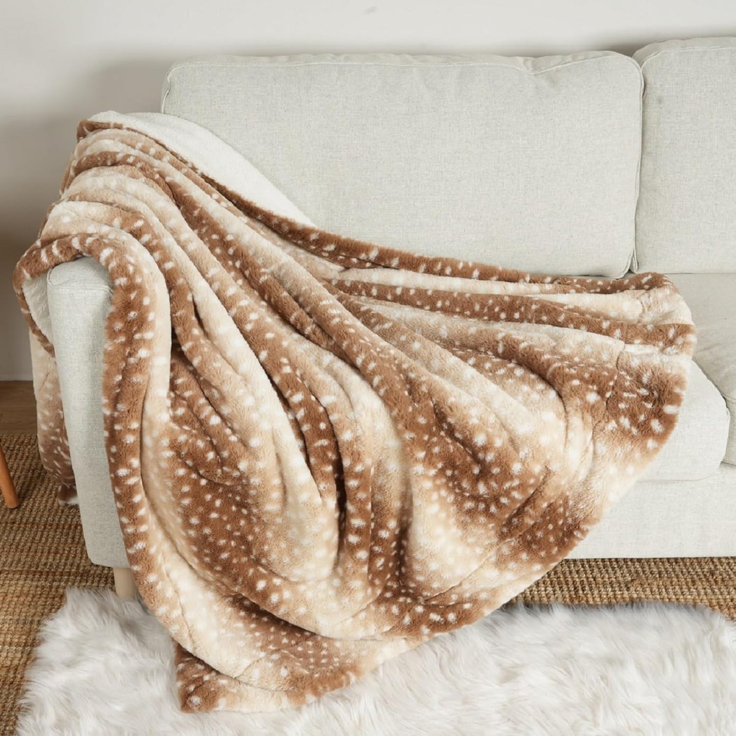 Élise Faux Fur Throw